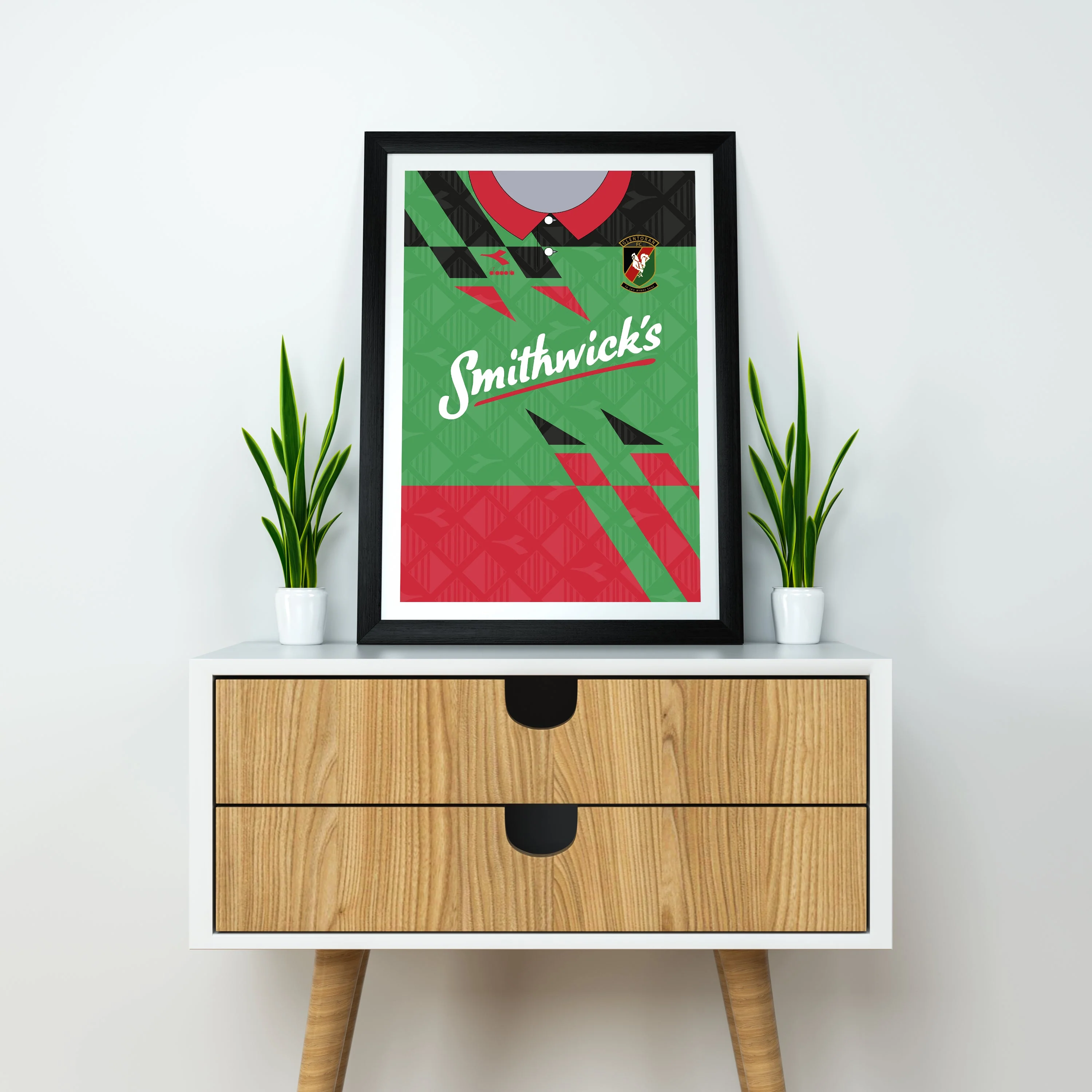 Glentoran 94/96 Home Heavyweight Art Print - Image 3